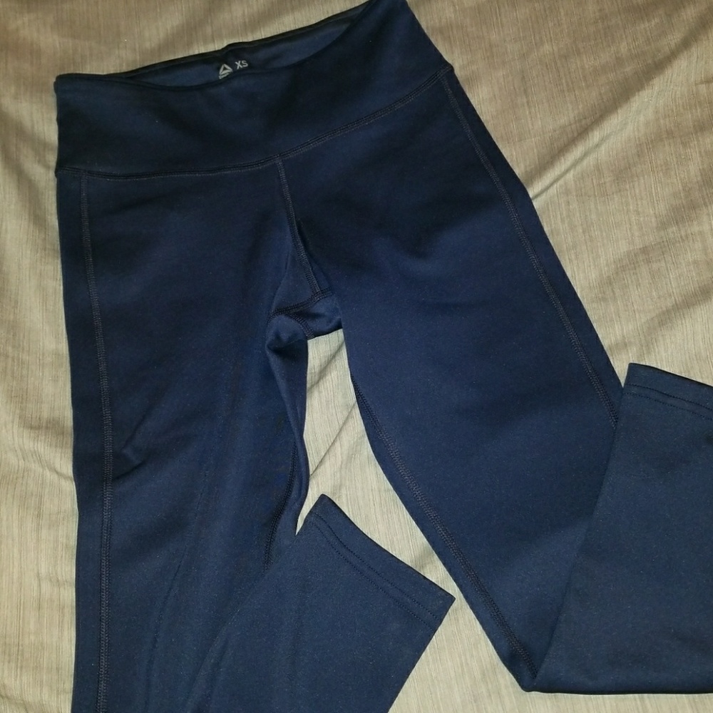 Ladies Reebok workout capris Navy